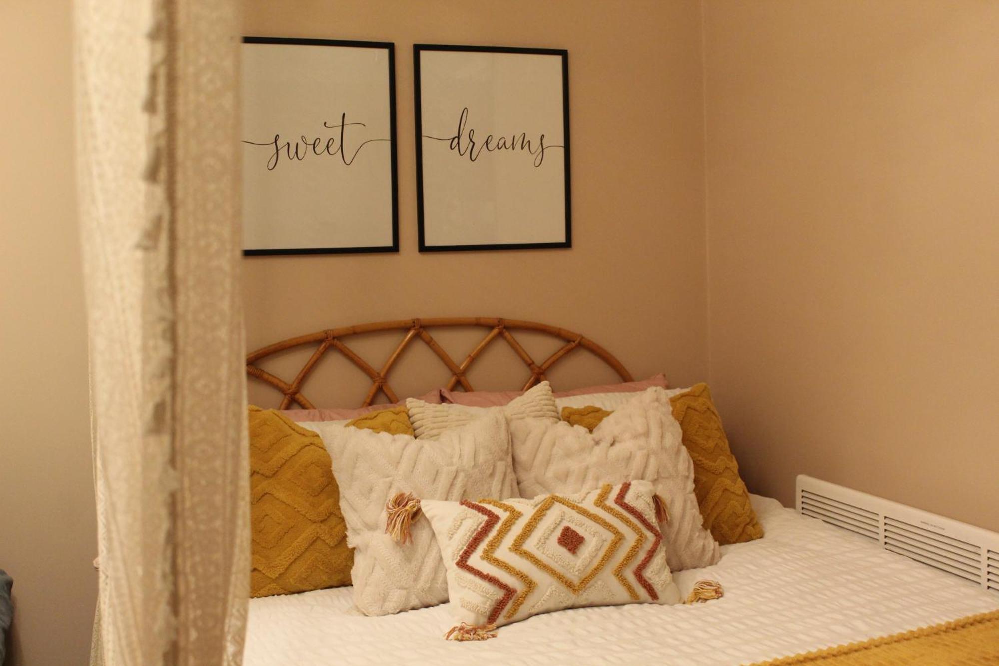Peacehaven Retreat - 4 Minutes From The Beach! Pet Friendly! ويموث المظهر الخارجي الصورة